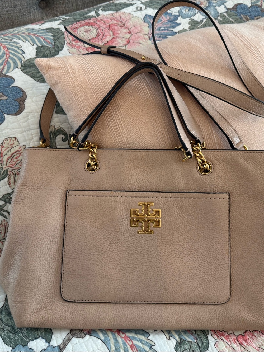 Tory Burch Blush Beige makeup colored Leather Shoulder Tote with crossbody strap